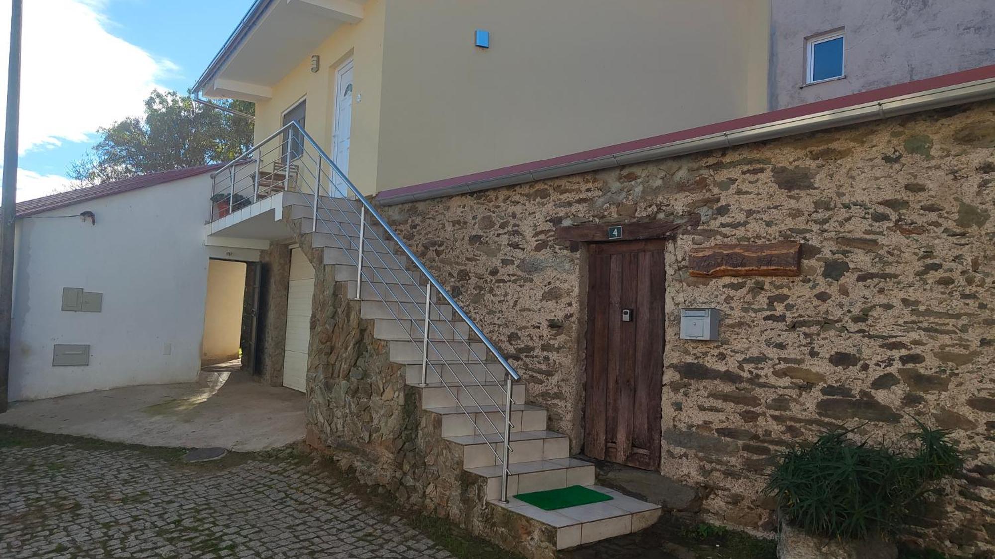Casa Da Eirinha - Azibo Villa มาเซโด เด กาบาเลย์รอส ภายนอก รูปภาพ